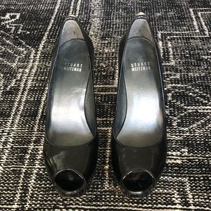 Stuart Weizmann Black Platform Pumps